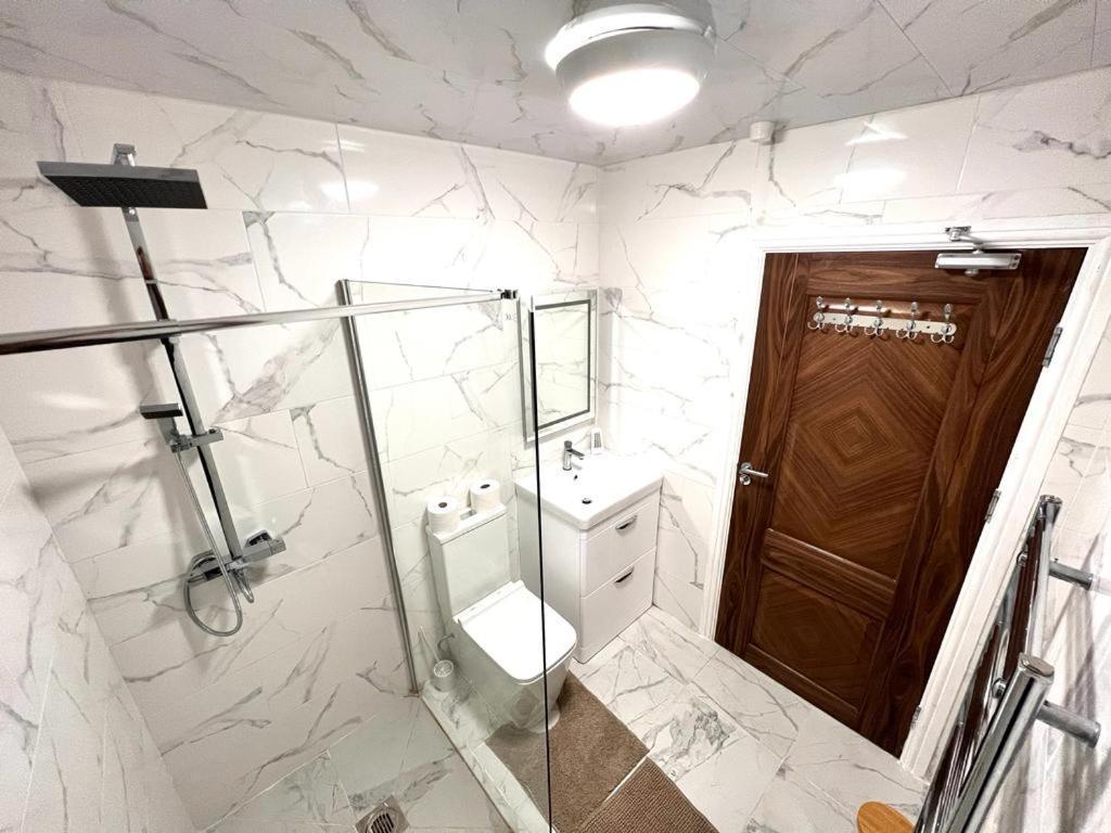 شقة Nines Of Elegance At Castle Road برمنغهام المظهر الخارجي الصورة